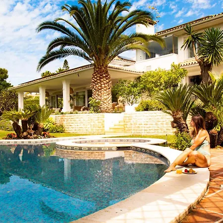 Ultra Luxury - Spa, Gym, Cine And Heated Pool Villa