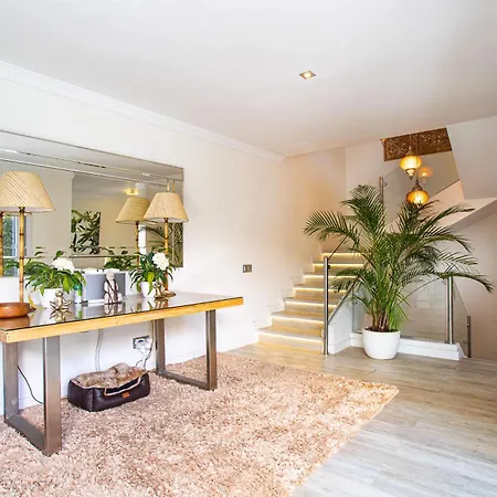 Ultra Luxury - Spa, Gym, Cine And Heated Pool Villa