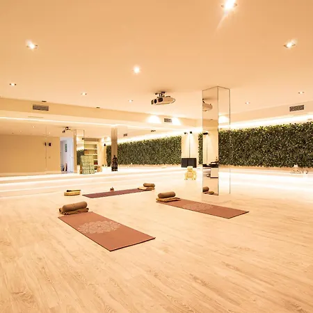 Ultra Luxury - Spa, Gym, Cine And Heated Pool